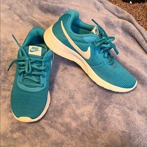 Nike Turquoise Running Sneakers